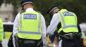 policier étrangle maîtresse révélation épouse