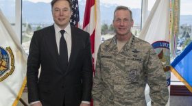 SpaceX armee americaine fusee arme