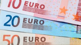 Une prime de 10 000 euros pour les fonctionnaires!