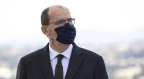 reconfinement le gouvernement réfléchi