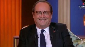 francois-hollande-il-se-moque-ouvertement-de-la-petite-taille-nicolas-sarkozy