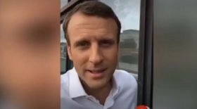 un-etudiant-craque-pour-sa-prof-emmanuel-macron-lui-donne-conseils