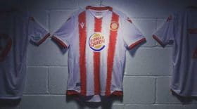 Maillot Stevenage FC Burger Queen