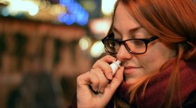 Coronavirus, un nouveau traitement sous forme de spray nasal