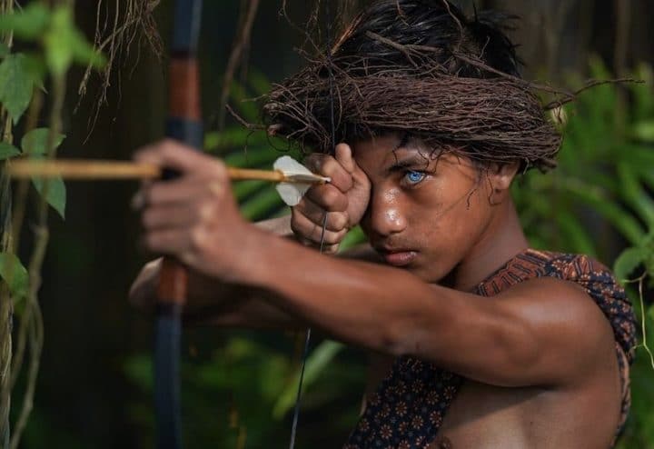 indonésie yeux bleus maladie génétique tribu