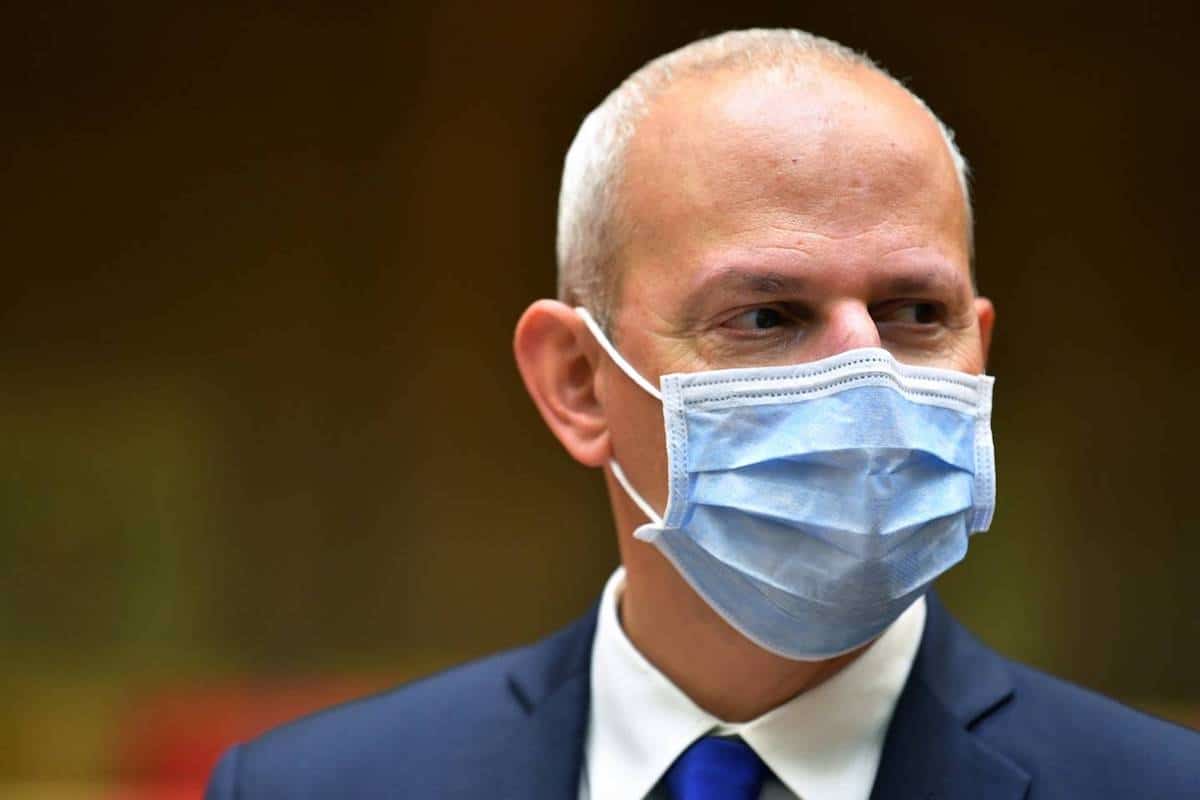Pénurie de masques les graves accusations qui pèsent sur Jérôme Salomon