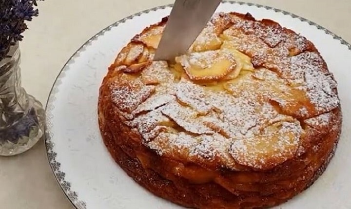 sa-tarte-aux-pommes-super-cremeuse-fait-un-carton-sur-youtube