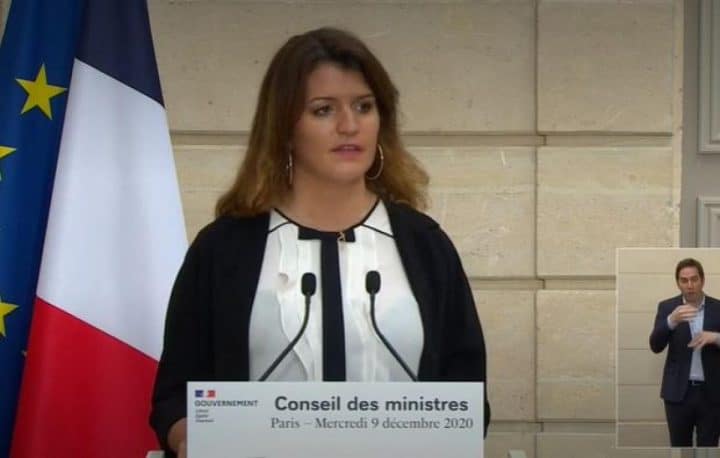 Marlène Schiappa annonce la fin du titre de séjour en cas de polygamie