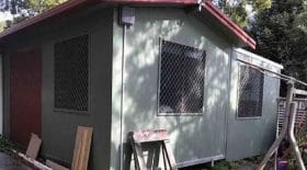 une-mere-celibataire-sans-moyen-cree-sa-propre-tiny-house-pour-mettre-ses-enfants-a-labri