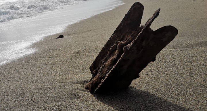 5-bombes-datant-de-la-seconde-guerre-mondiale-decouvertes-sur-une-plage