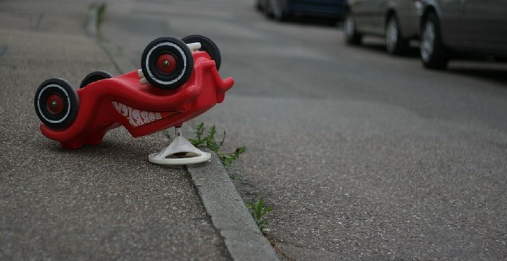 a-11-ans-il-prend-la-voiture-de-son-pere-et-ecrase-un-enfant-de-7-ans