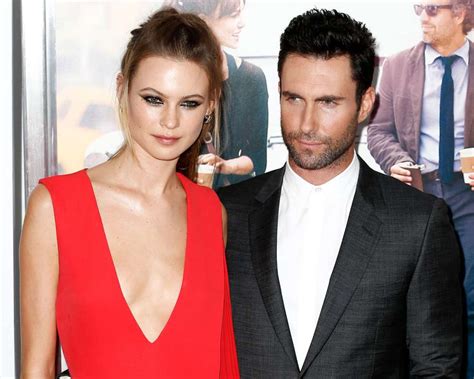 Adam-Levine-Behati-Prinsloo
