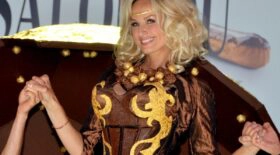 adriana karembeu