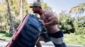 chris hemsworth
