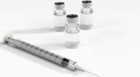 covid-19-une-troisieme-dose-necessaire-pour-lutter-contre-variants