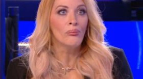 loana tournage cannes nouvelle fans