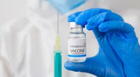 vaccin AstraZeneca effets secondaires