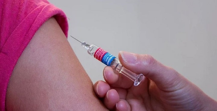 vaccination-des-escrocs-font-du-porte-a-porte-chez-personnes-agees