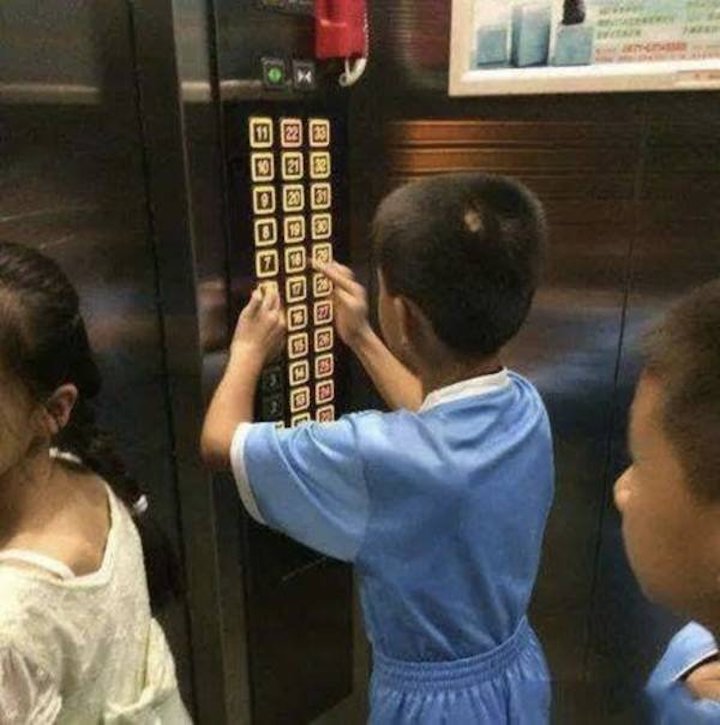 Boutons ascenseur 