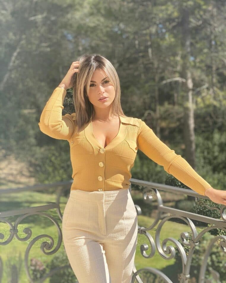 galerie-télé-réalité-carla-moreau