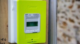 Compteur Linky : que signifie la lumière orange qui clignote ?