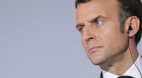 Emmanuel macron confinement