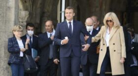 Emmanuel et Brigitte Macron sans masque, la fausse polémique