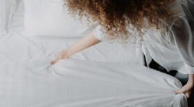 Garder son linge blanc grâce à 5 astuces