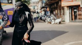 La Suisse interdit le port du niqab et de la Burqa