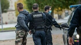 Trois suspects arrêtés pour vol de parfums qu'ils revendaient sur Vinted