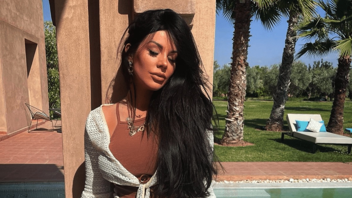 Laura Lempika : cette photo d'elle avant/après choque les internautes