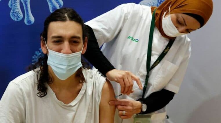covid-19 personnes vaccinées infectées