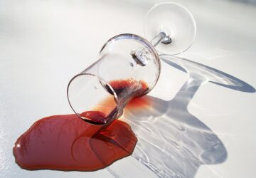 Astuce Comment réussir à enlever une tâche de vin