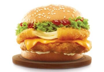 Ce nouveau burger McDo poulet frit-mozzarella panée va vous séduire