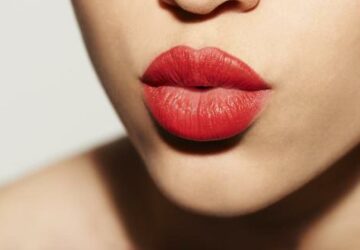 astuce levres pulpeuses naturellement