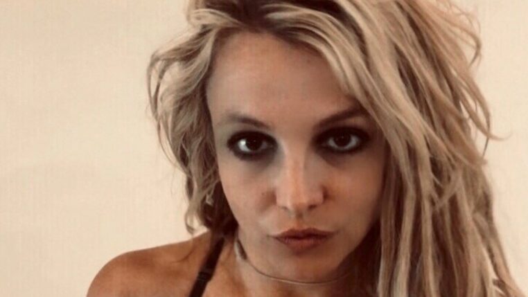 britney spears coupe cheveux