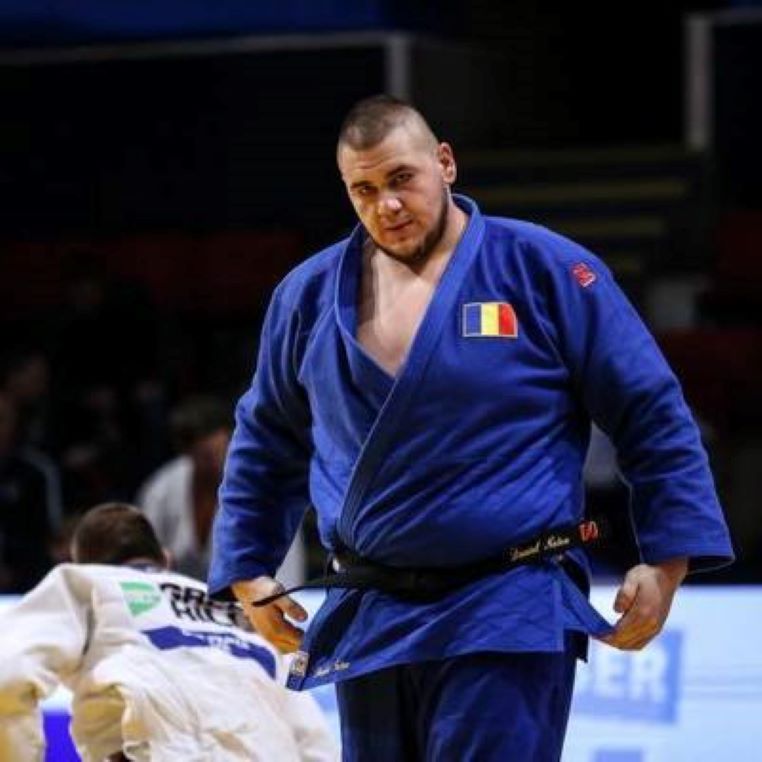 gallerie-athlètes-massifs-daniel-natea