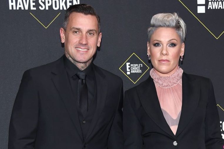 gallerie-stars-demandes-mariage-pink