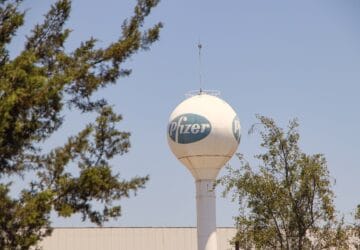 Pfizer efficacité moindre sur les variants d'Inde et d'Afrique du Sud
