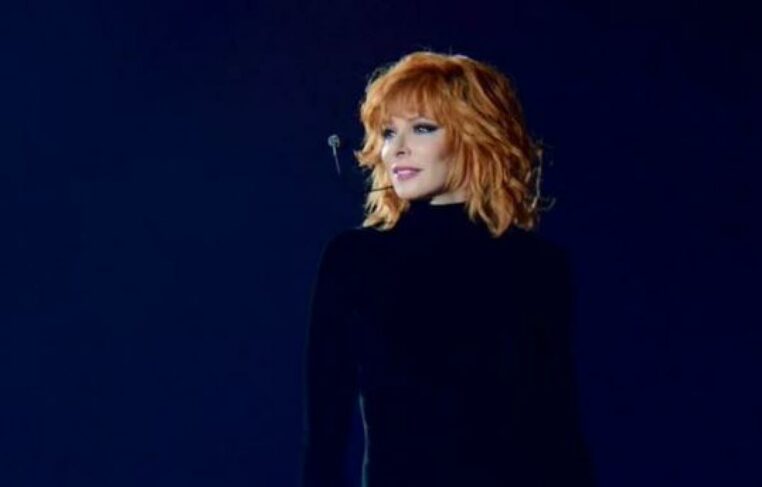 mylène farmer amour vie celibataire