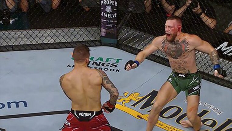 UFC La cheville en angle droit, McGregor finit sur une civière
