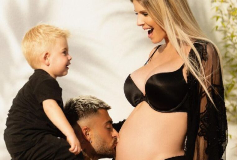 Jessica Thivenin a accouché ! Découvrez la magnifique photo et le prénom pour le moins original