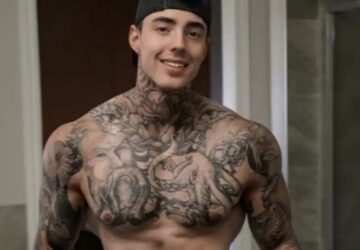 un mannequin prétend donner plus d'orgasmes depuis qu'il a des tatouages