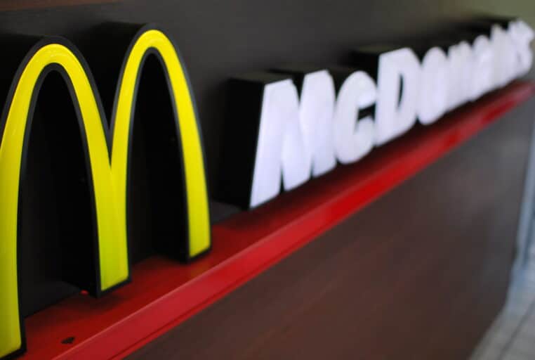 mcdonald's verre eau polemique