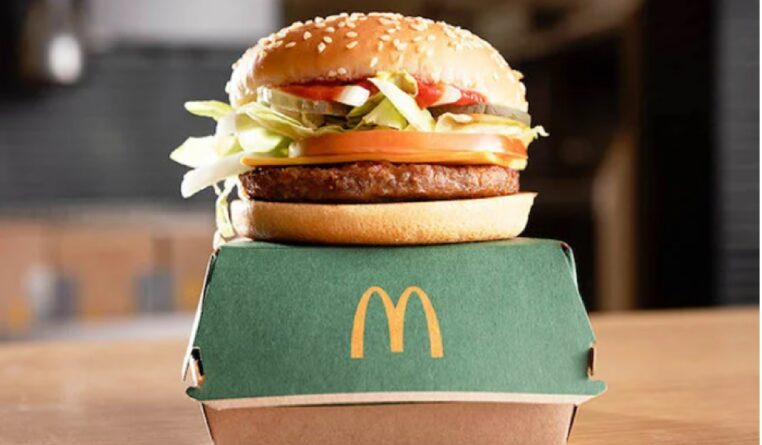 McDonald's s'associe avec Beyond Meat pour le lancement d'un burger Vegan !