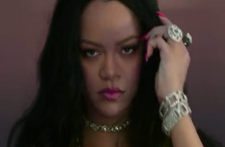 Rihanna enflamme la toile lors de la présentation du SAVAGE X FENTY SHOW VOL. 3