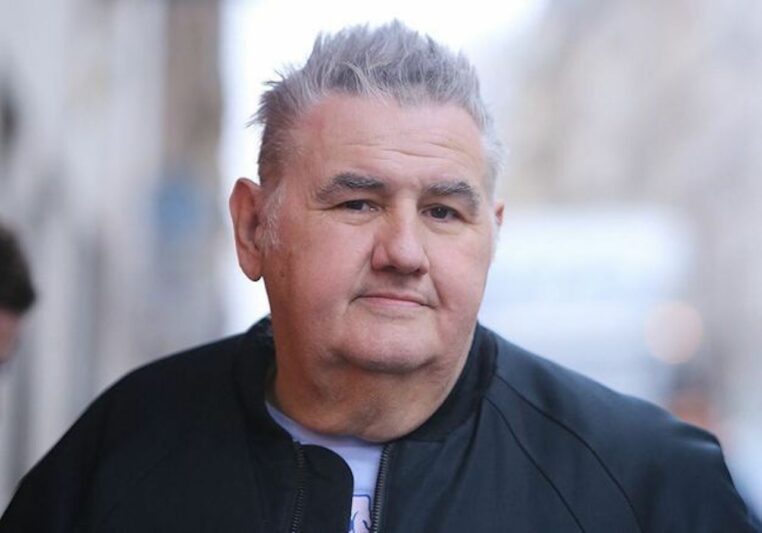 pierre ménès blacklisté