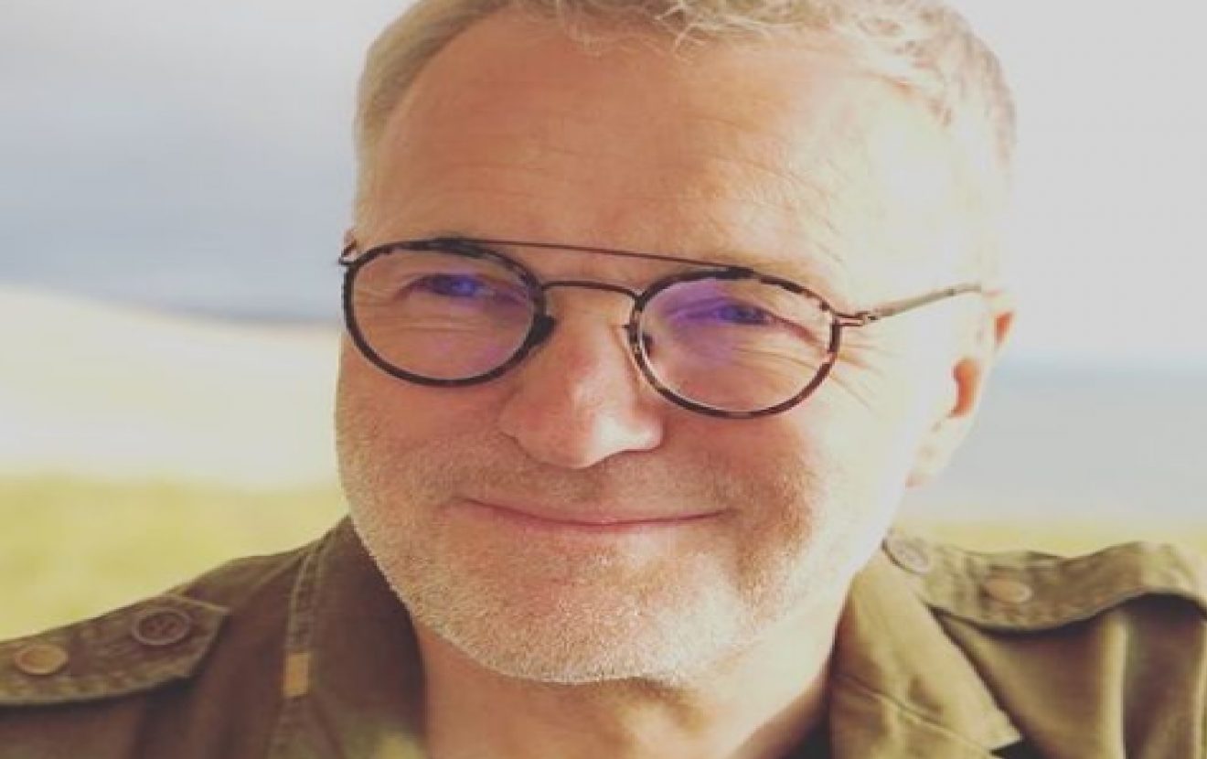 Laurent Roquier in a relationship with beautiful dark-haired angels?  Internet users are convinced of this!