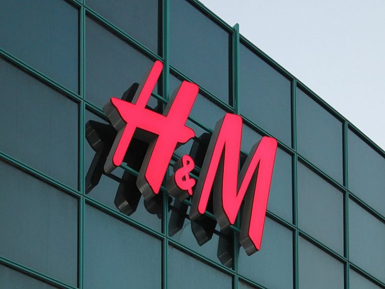 le magasin H&M vers une fermeture de son magasin des Champs-Elysees