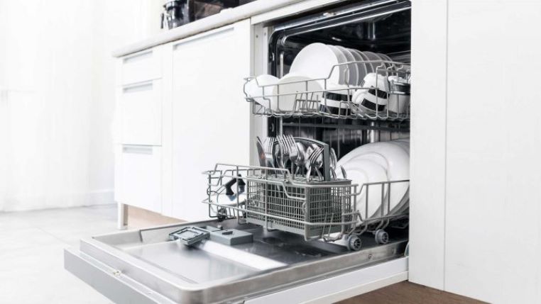 lave-vaisselle-astuce-boule-aluminium